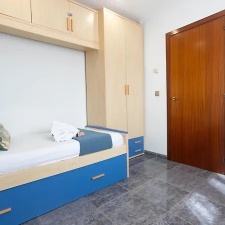 Rnet - Collsacabra Con Piscina Privada *