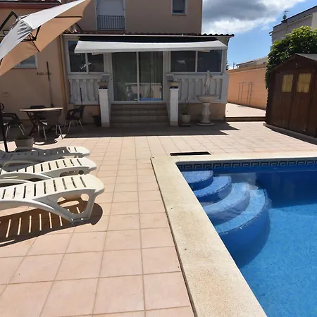 Rnet - Collsacabra Con Piscina Privada Villa Roses